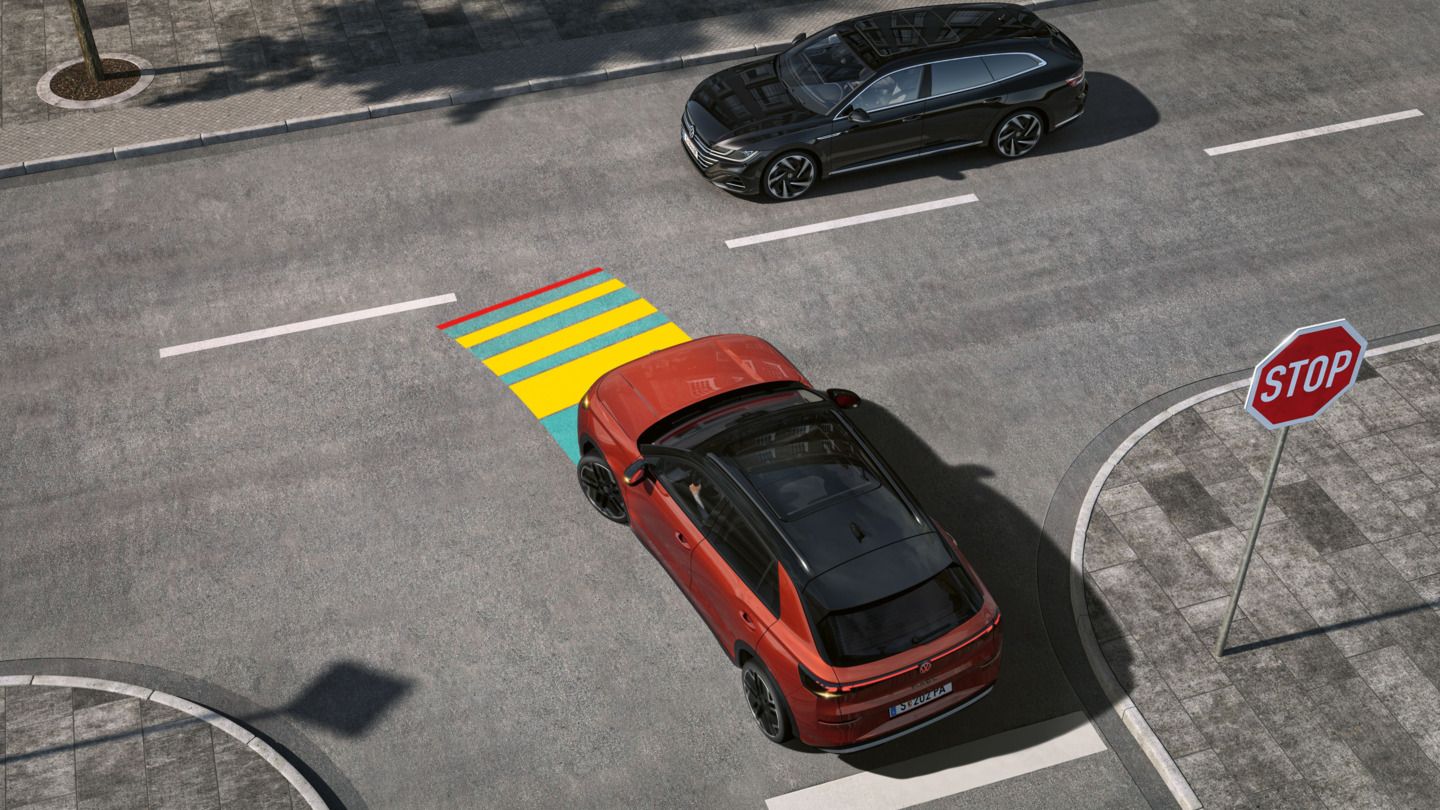 Ilustrácia schematicky znázorňuje fungovanie asistenta pre križovatky na príklade vozidla VW T-Roc.