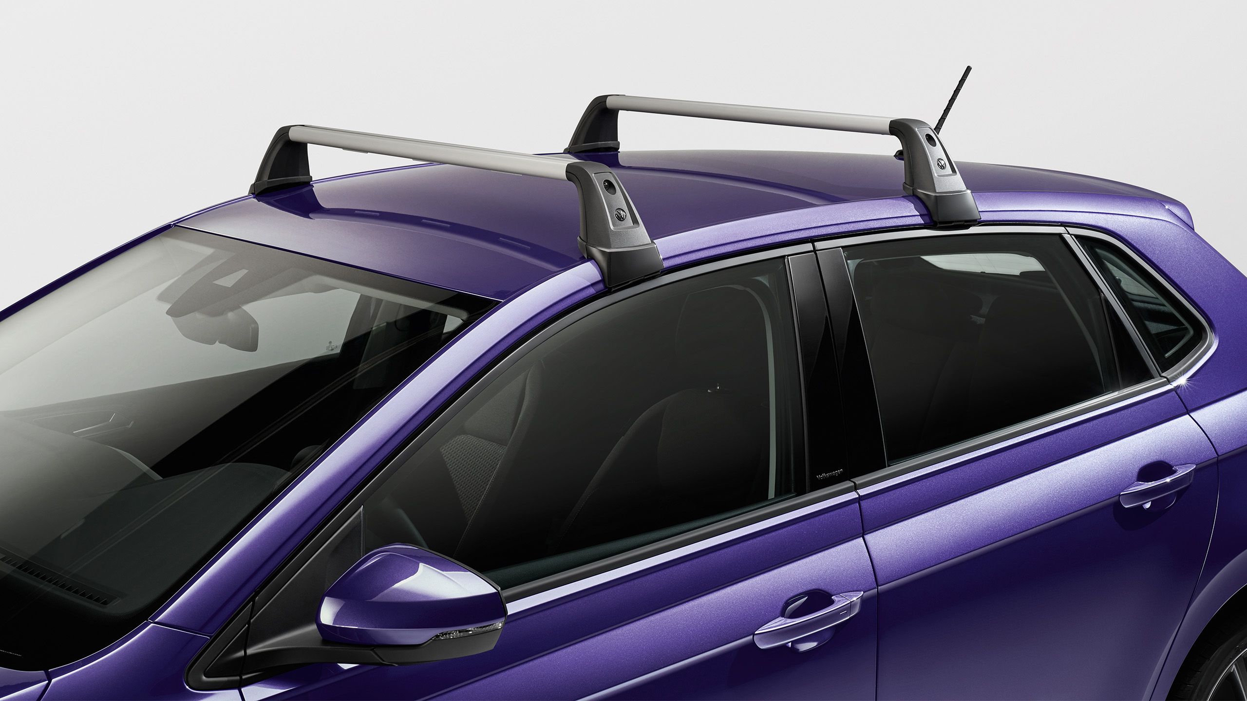 Základný strešný nosič na VW Polo