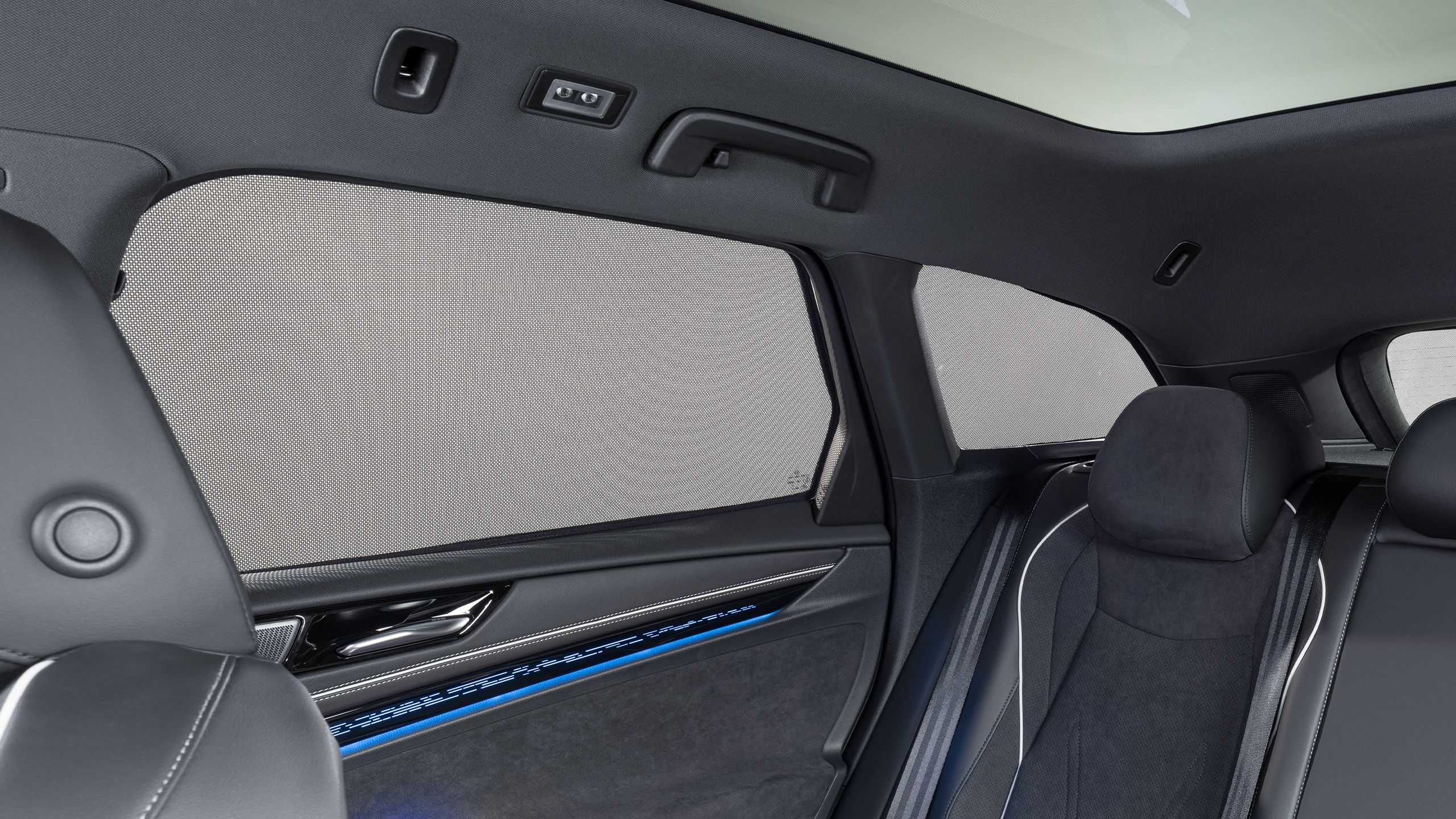 Slnečné clony v interiéri modelu Volkswagen