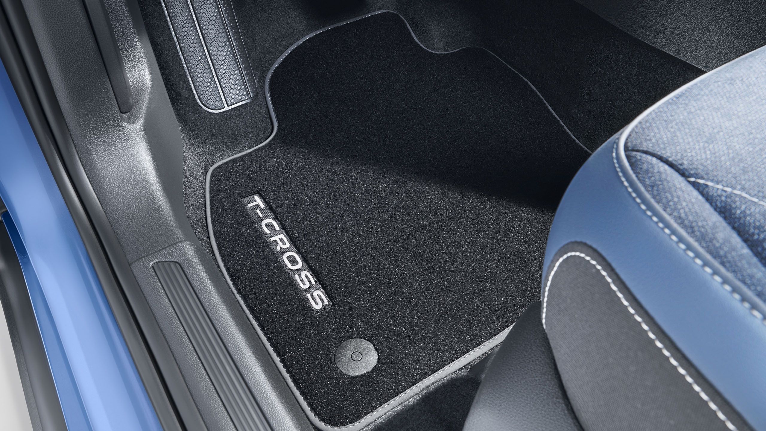 Textilné podlahové rohože s nápisom "T-Cross"