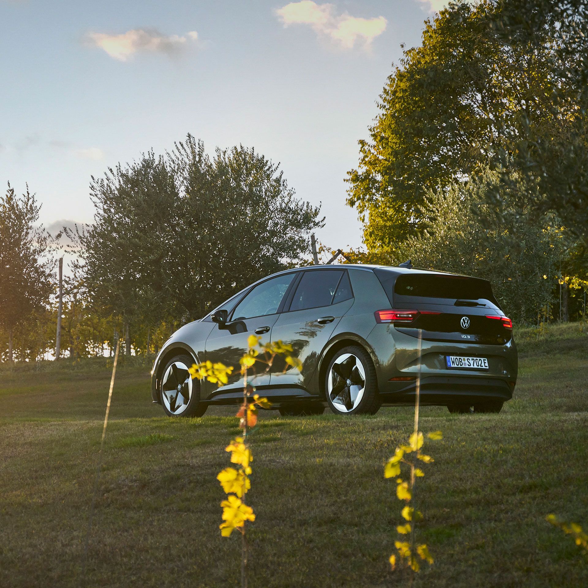 VW ID.3 na idilyckej vidieckej ceste