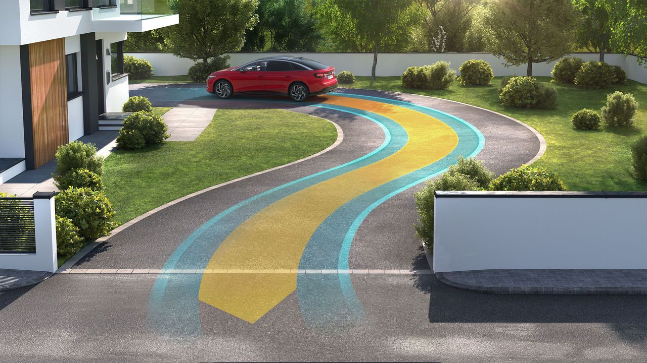 Asistent pri cúvaní vo vozidle VW ID.7 GTX