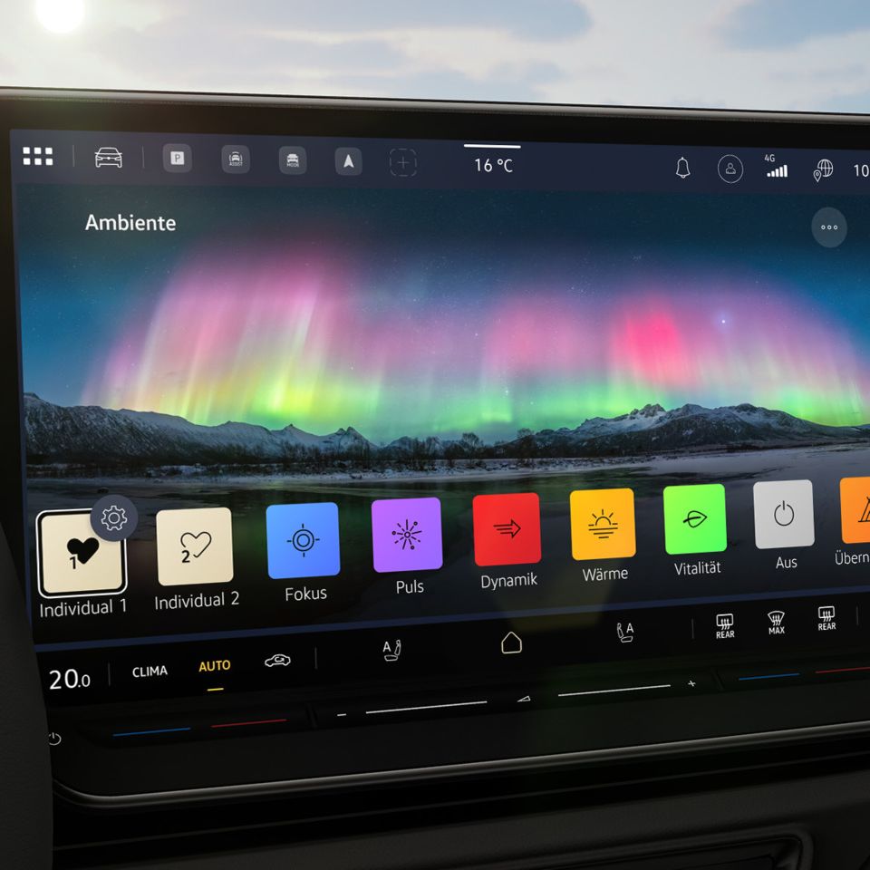 Na obrázku je zobrazený systém infotainment modelu ID. a nastavenia profilu osvetlenia interiéru.