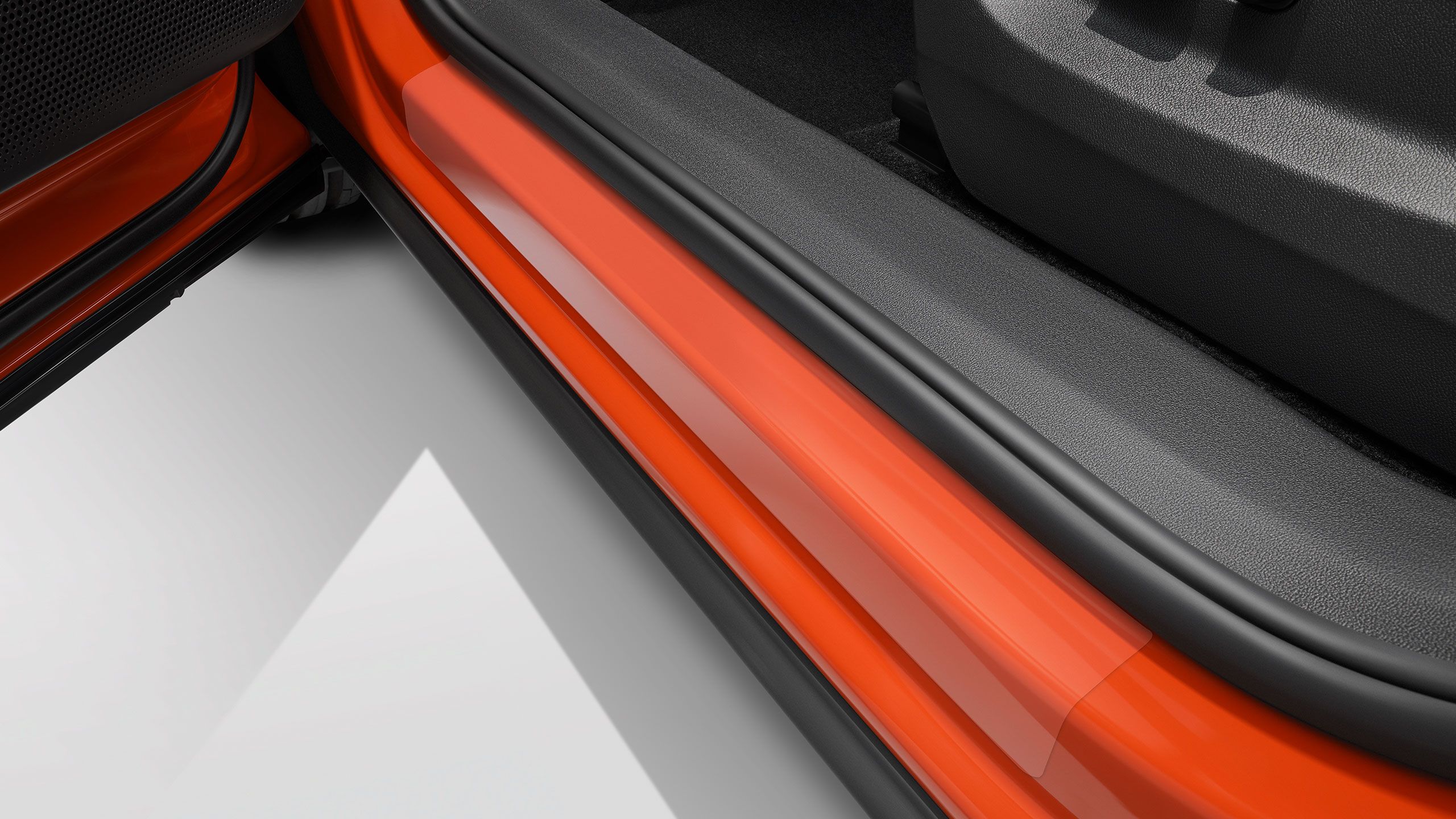 Ochranná fólia na prahy dverí od VW Accessories na vozidlo VW