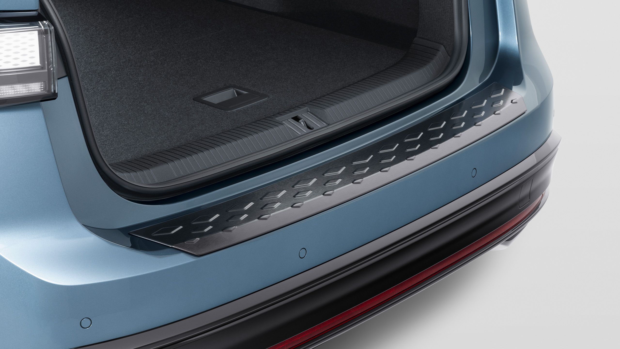 Ochrana nakladacej hrany  Volkswagen, čierna brúsená