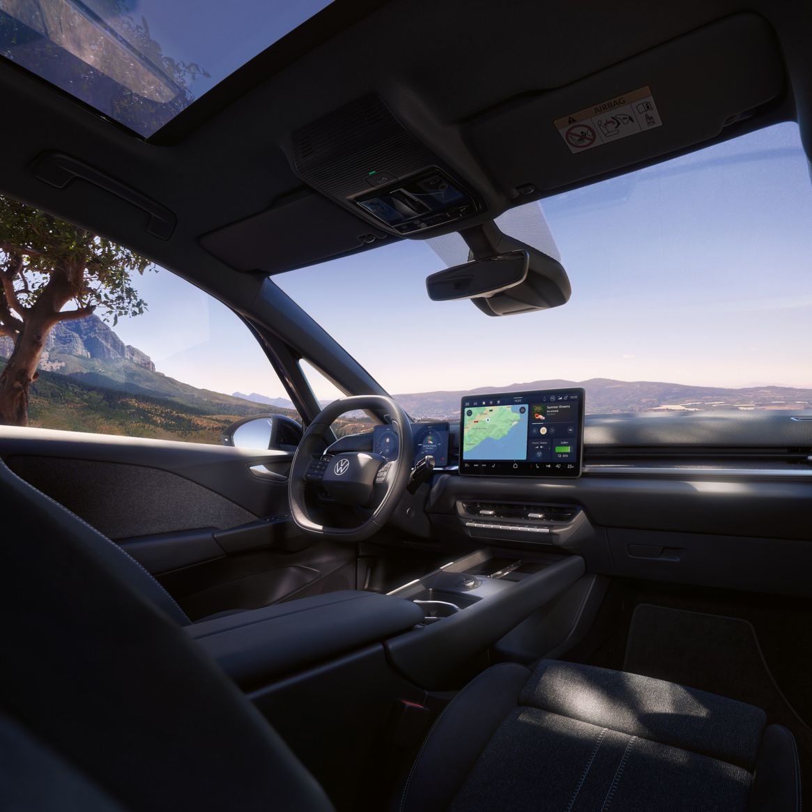 Vodičovo sedadlo a kokpit vozidla VW ID.3 Neo, pohľad zo sedadla spolujazdca
