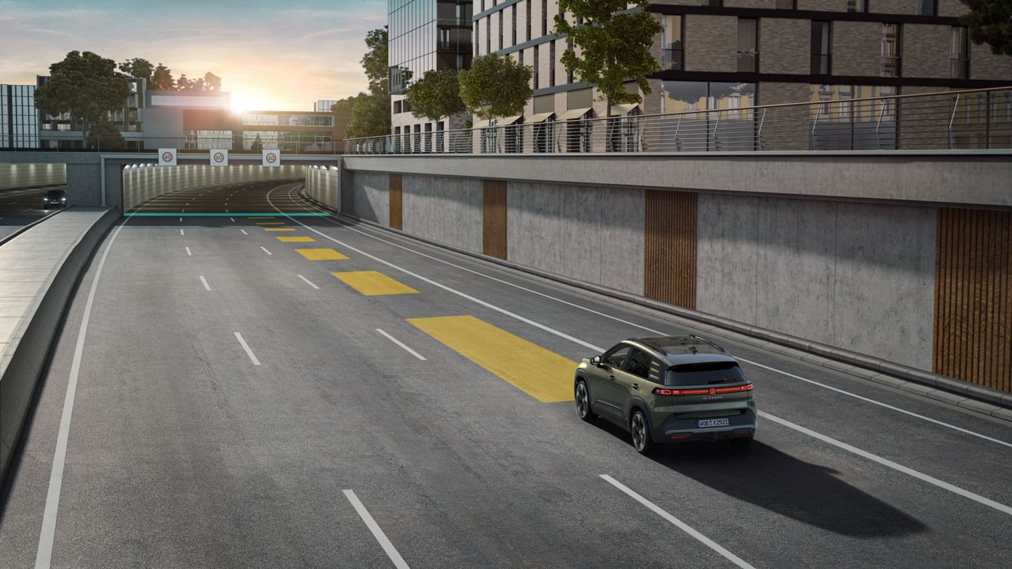 Ilustrácia schematicky znázorňuje na príklade modelu VW ID.Cross princíp fungovania automatického udržiavania odstupu.
