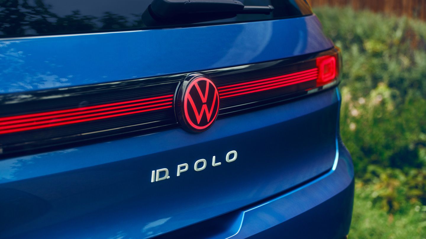 Zadné svetlá LED s osvetleným logom Volkswagen modrého VW ID. Polo Style.