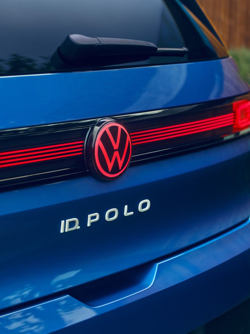 Zadné svetlá LED s osvetleným logom Volkswagen modrého VW ID. Polo Style.