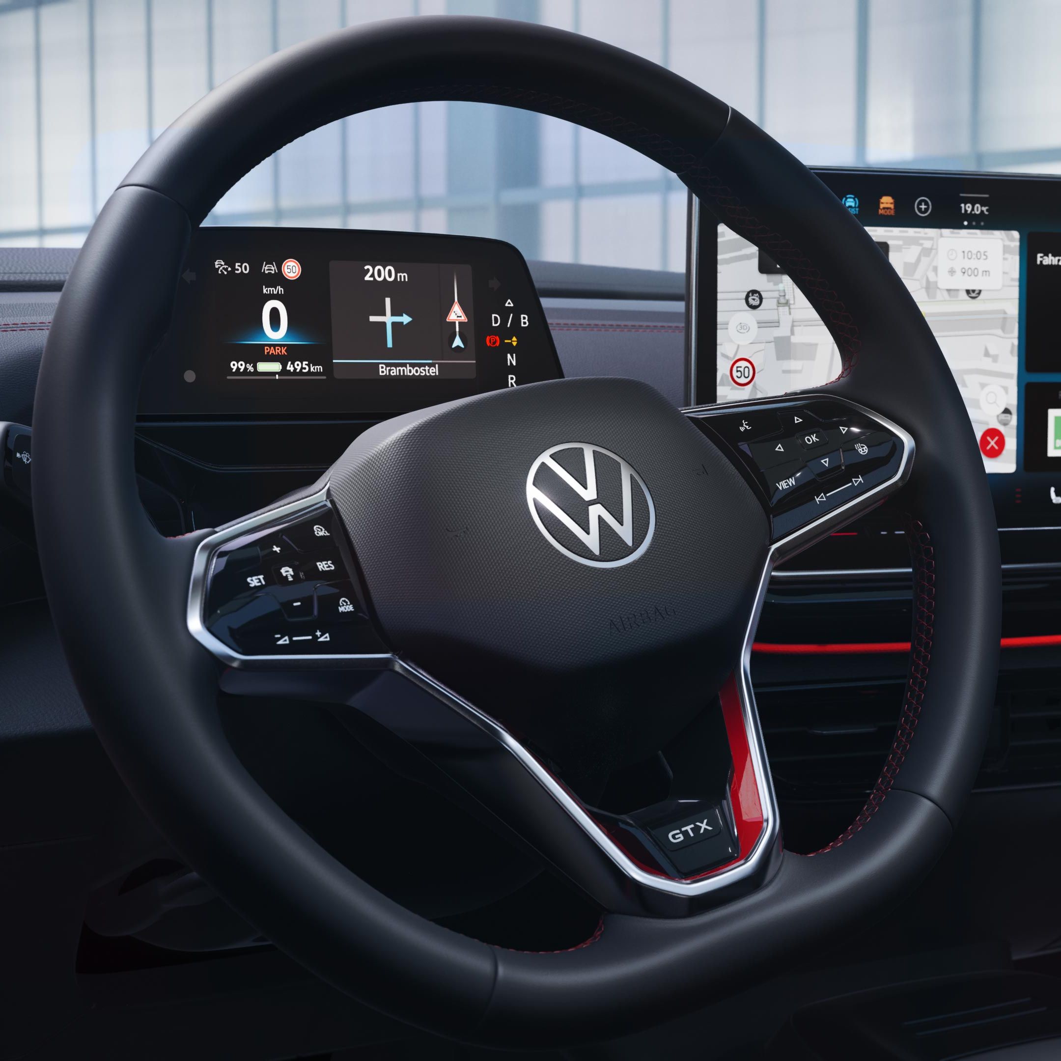 VW ID.4 GTX interiér. Pohľad na multifunkčný volant, digitálny prístrojový panel, palubnú dosku a displej systému infotainment integrovaný v nej. Ambientné osvetlenie v červenom odtieni vytvára zaujímavú atmosféru.